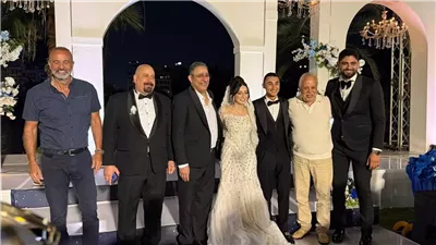 زفاف سعيد للعروسين