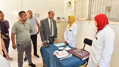 علوان يفاجئ وحدة طب الأسرة بقريةريفا للاطمئنان على الخدمات الطبية