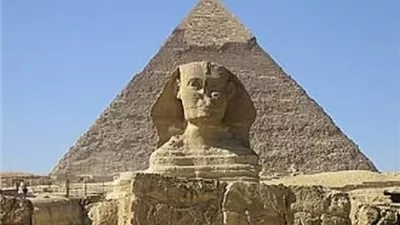 حكم الاستماع إلى الأغاني الوطنية وضوابطها