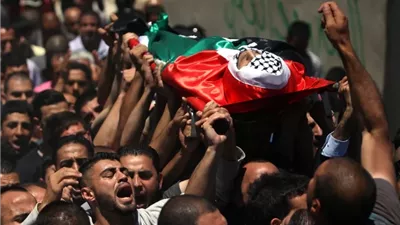 استشهاد 3 فلسطينيين بينهم طفل في قصف إسرائيلي على دير البلح