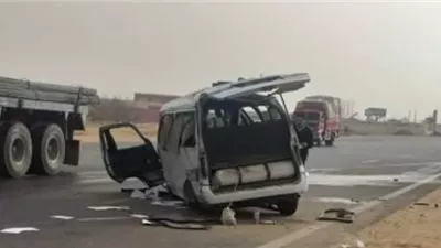 مصرع مواطن وإصابة 12 في انقلاب ميكروباص بقنا
