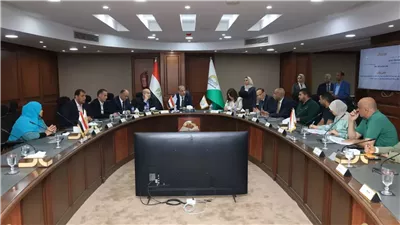 محافظ الجيزة يلتقي المواطنين في اللقاء الأسبوعي