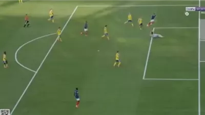 مبابي يحرز الهدف الثالث لمنتخب فرنسا في مرمي السويد