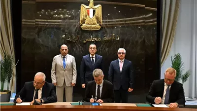 مدبولي: الدولة تواصل دعم التحول للطاقة النظيفة وتعزيز تنافسية الموانئ