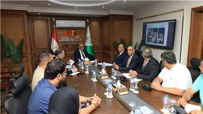 محافظ الجيزة:تكثيف حملات إزالة الإشغالات والتصدي للبناء المخالف