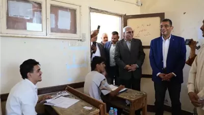 طلاب الثانوية العامة بالبحرالأحمر امتحان الجغرافيا سهل