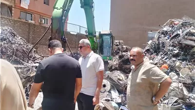 الأنصاري: إخلاء وغلق مخازن فرز وخردة بمنطقة الإخلاص بالطالبية