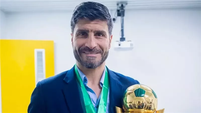 البرتغالي بيدرو إيمانويل