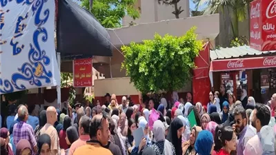 تفاؤل وفرحة طلاب الثانوية العامة بالدقهلية عقب امتحان الانجليزي