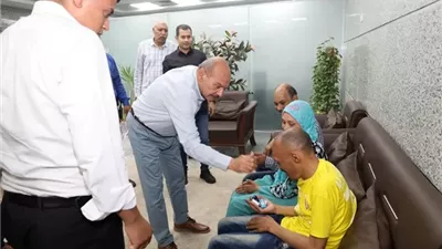 محافظ السويس يستجيب لإستغاثة أسرة من ذوي الهمم