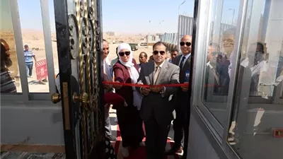 رئيس جامعة قنا يفتتح بوابة الزهور (2) والنقطة الأمنية الجديدة