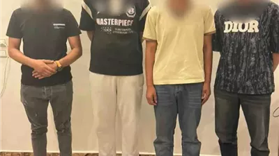 ضبط طالب و3 وسطاء روجوا لسماعات غش الامتحانات في سوهاج
