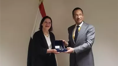 وزير الاتصالات يبحث توظيف تقنيات الذكاء الاصطناعي في تطوير الخدمات الحكومية
