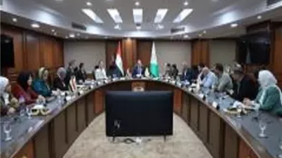 محافظ الجيزة يتابع إجراءات توفيق أوضاع الكيانات التعليمية
