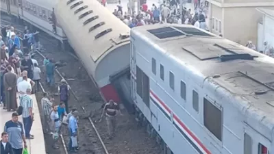 إصابة 14 راكبا أثر خروج عربة قطار عن القضبان بمحطة محلة روح بطنطا