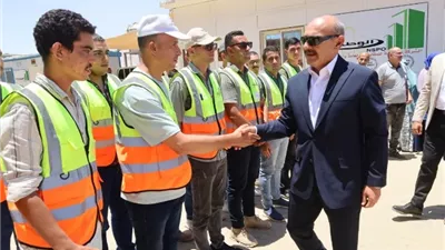 محافظ السويس يتفقد معدلات تنفيذ مشروع 104 عماره