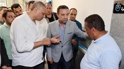 محافظ المنوفية يكافئ رئيس الوحدة المحلية بشطانوف تقديراً لجهوده