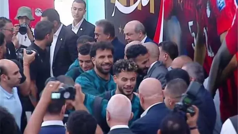 جوهر نبيل يستقبل