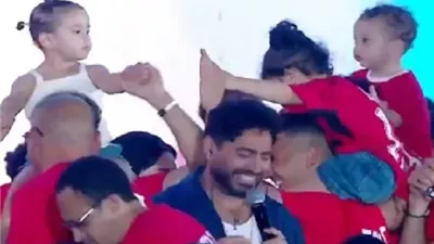 تامر حسني يشعل احتفالية منتخب مصر فى استا القاهرة بحضور الفريق