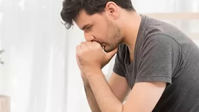 طبيب يكشف أبرز الأسباب الخفية لانخفاض هرمون التستوستيرون لدى الرجال