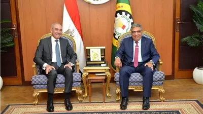 محافظ الدقهلية ورئيس هيئة الاستعلامات يؤكدان أهمية ترسيخ الوعي