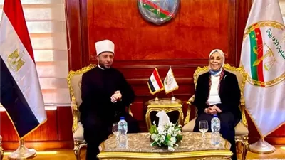 وزير الأوقاف يهنئ رئيسة هيئة النيابة الإدارية بتولي منصبها