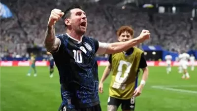 8 أهداف و 4 تمريرات حاسمة.. ميسي أول لاعب يساهم في 12 هدفًا
