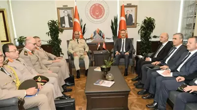 وزير الدفاع يعود إلى أرض الوطن بعد إنتهاء زيارته الرسمية لتركيا