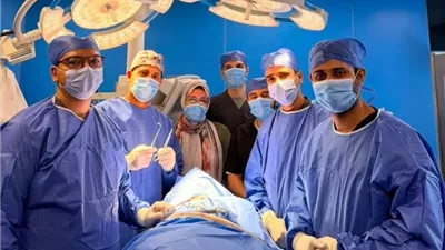 في سباق مع الزمن.. أطباء مستشفيات جامعة بنها ينقذون مريضاً من الموت