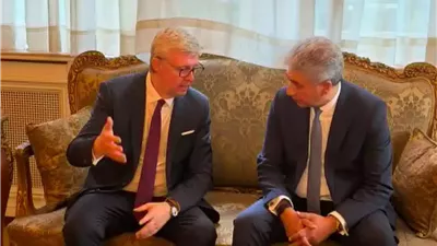 وزير السياحة يبحث مع وزير التجارة والصناعة التشيكي تعزيز التعاون