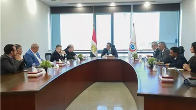 وزيرالصحةيبحث مع إنفينشور تنفيذ مدينتين طبيتين بالعاصمةالجديدةوالعلمين