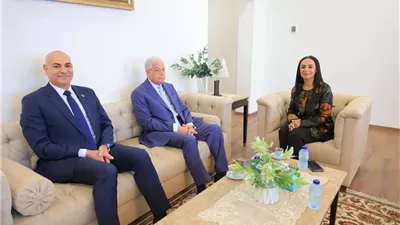 وزيرة التضامن الاجتماعي تلتقي مستشار رئيس الجمهورية للتنمية المحلية