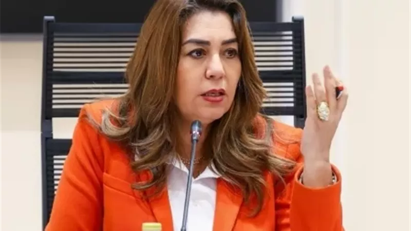 الدكتورة منال عوض