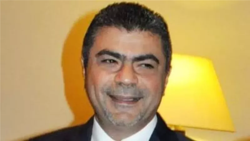 رجل الأعمال أيمن