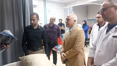 لا تهاون مع المقصرين.. وكيل صحة القليوبية يتفقد مستشفى حميات بنها