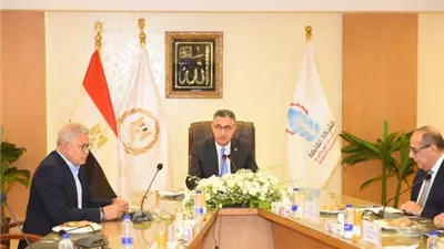 وزير التموين: مخزون استراتيجي آمن.. ومتابعة تنفيذ مشروع «كاري أون»
