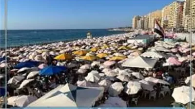 المرور على الشواطئ والتاكد من وجود فرق الانقاذ بالمنتزة
