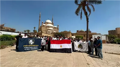 طلاب الفرع الدولي وجامعة القاهرة الأهلية يزورون قلعة صلاح الدين