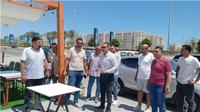 رئيس جهاز العلمين يتفقد عدداً من المشروعات ويؤكد الالتزام بالجداول الزمنية المحددة