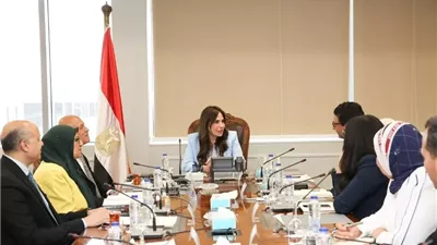 وزيرة الإسكان تبحث مع وفد مؤسسة التمويل الدولية تعزيز التعاون