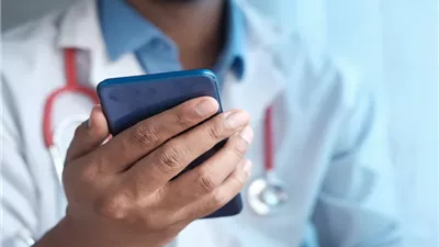 الهواتف المحمولة والسرطان.. ماذا تقول أحدث الأدلة العلمية؟