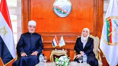 المفتي يهنئ رئيس هيئة النيابة الإدارية لتوليها منصبها رسميًّا
