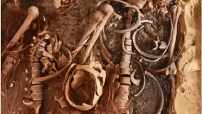 اكتشاف 18 مقبرة أثرية جديدة في مارينا العلمين بالساحل الشمالي