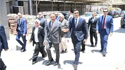 وزير الصناعة يتفقد مصلحة الرقابة الصناعية لمتابعة أعمال التطوير