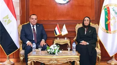 رئيس الوطنية للانتخابات يهنئ رئيسة النيابة الإدارية بتوليها المنصب