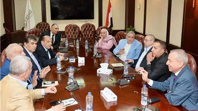 حظر نقل معارك «السوشيال ميديا» على شاشات قطبى الأهلى والزمالك.. ولا للانسياق خلف «الترند»
