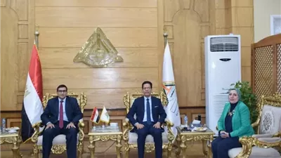رئيس جامعة بنها يتفقد أكاديمية الأمن السيبراني بـ