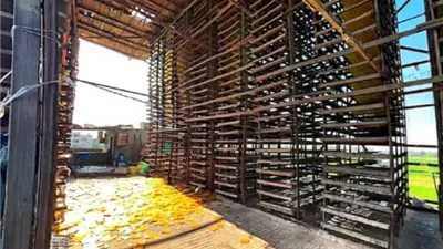 ضبط مصنع «غراء» غير ترخيص بداخله 450 طناً من المواد مجهولة المصدر