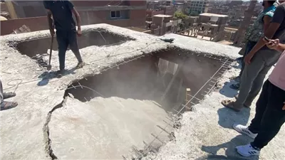 محافظ القليوبية يتابع إزالة أدوار مخالفة ببرج سكني في قليوب