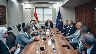 رئيس هيئة الدواء يستقبل شركات توزيع الأدوية لبحث دعم سوق الدواء